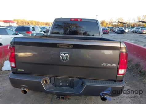 2016 Ram 1500 Express z USA, uszkodzony, nr VIN 1C6RR7FT5GS420947